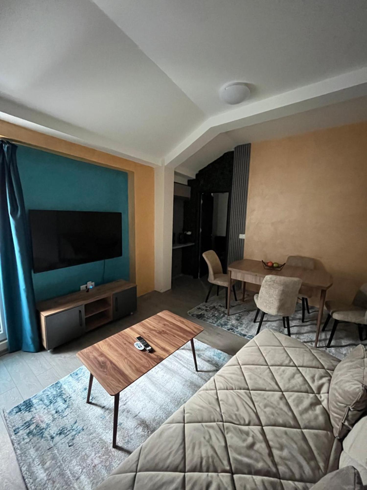 Square Vanilla Apartments Скоп'є Екстер'єр фото