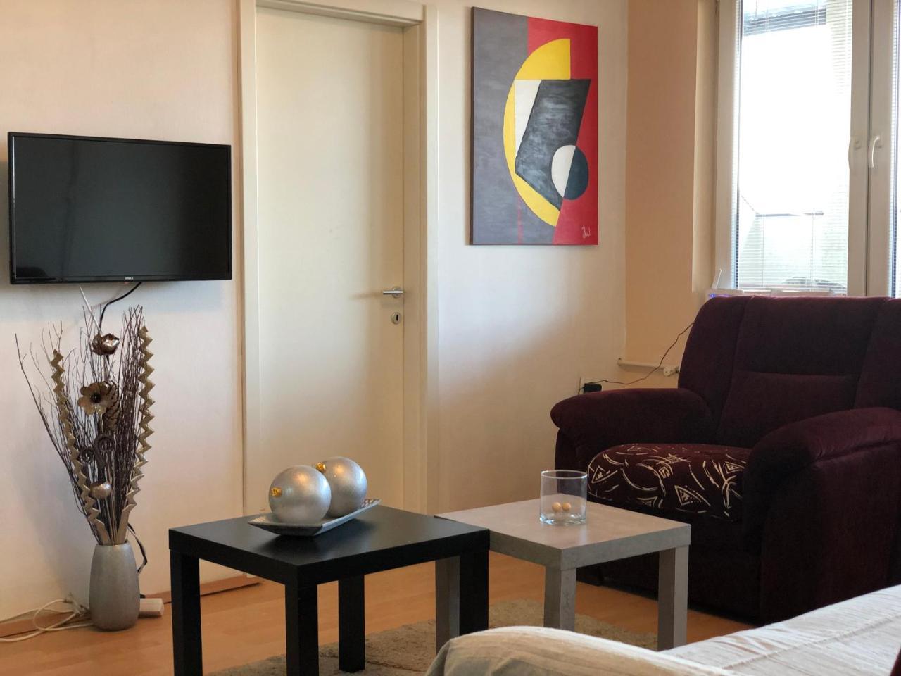 Square Vanilla Apartments Скоп'є Екстер'єр фото