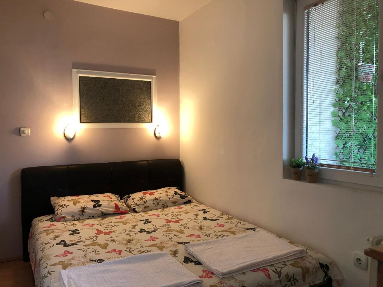 Square Vanilla Apartments Скоп'є Екстер'єр фото