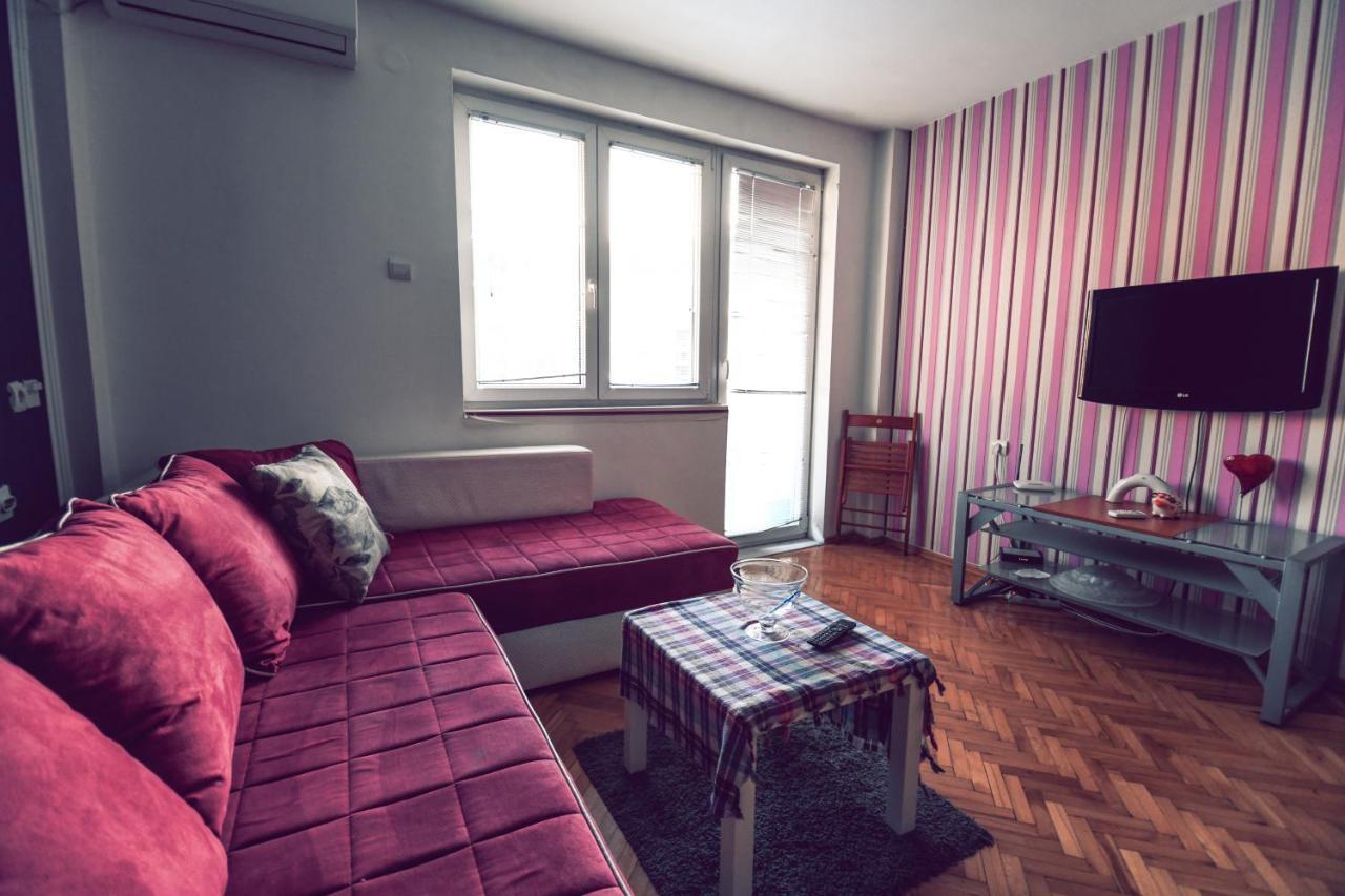 Square Vanilla Apartments Скоп'є Екстер'єр фото