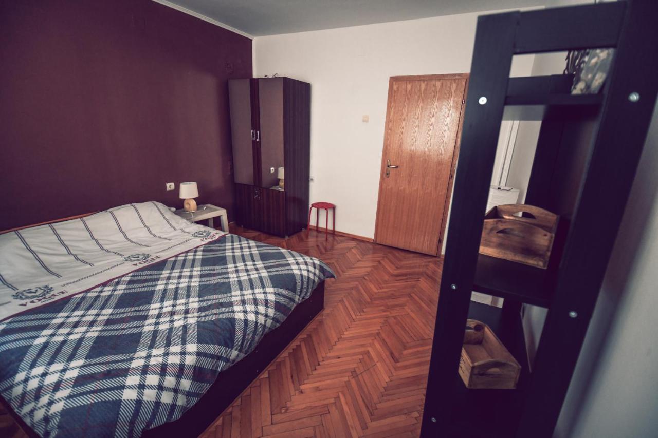 Square Vanilla Apartments Скоп'є Екстер'єр фото