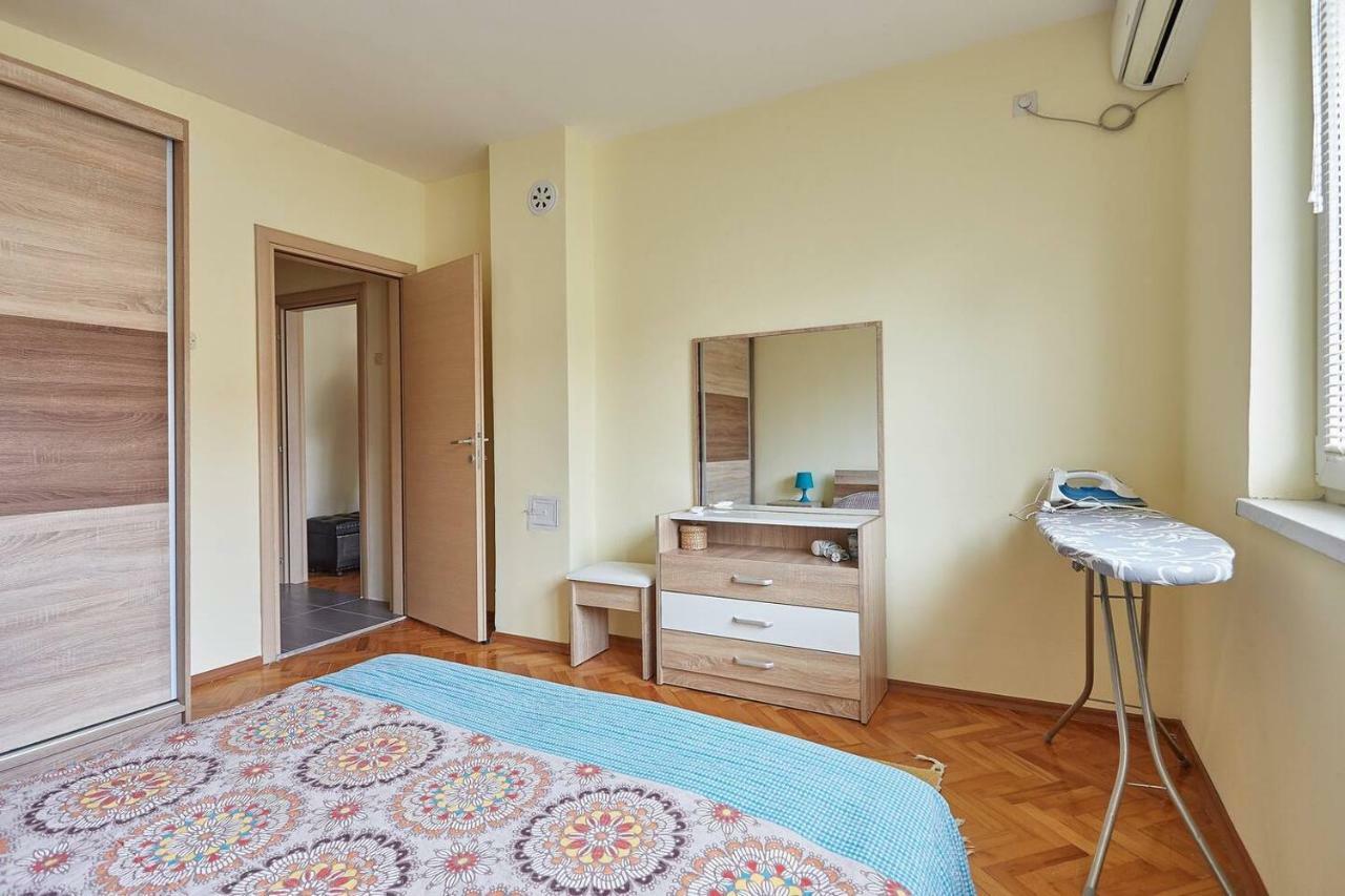 Square Vanilla Apartments Скоп'є Екстер'єр фото